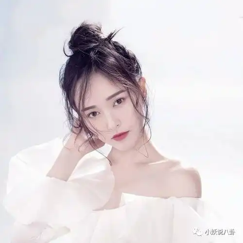 男版三十而已,年近40的人扮高中生,张翰新剧再掀装嫩怪相