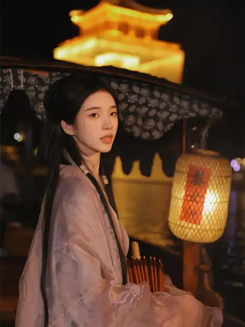 看,婺源徽韵灯会已经龙重灯场新年氛围感拉满