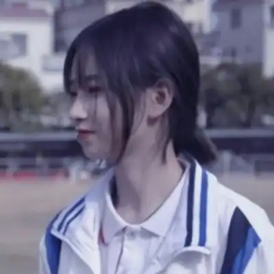 七鹿你快一点,绕开山重水复,逃离这荒唐人间微信头像我要个性网