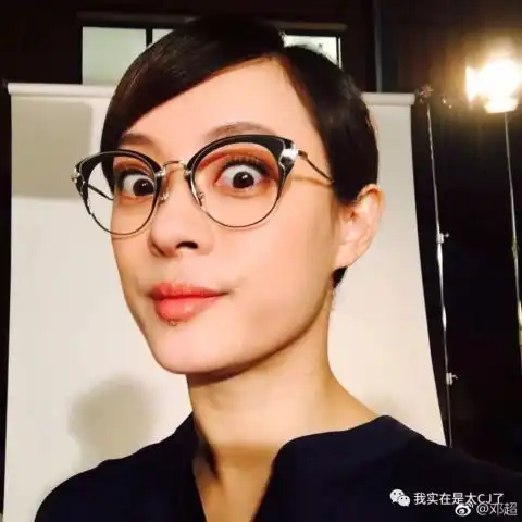 男朋友把你拍丑了没关系,直男明星们的拍照技术也是一言难尽呢