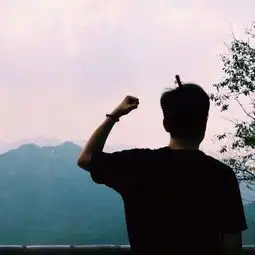 总有一天,我会背上行囊独自去旅行