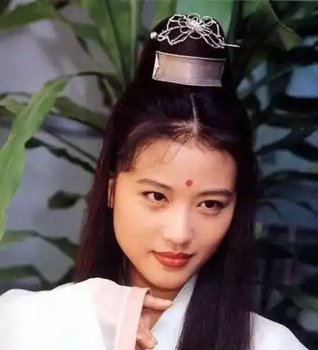 赵丽颖试镜周芷若看到试妆照后,网友哪吒三太子来也