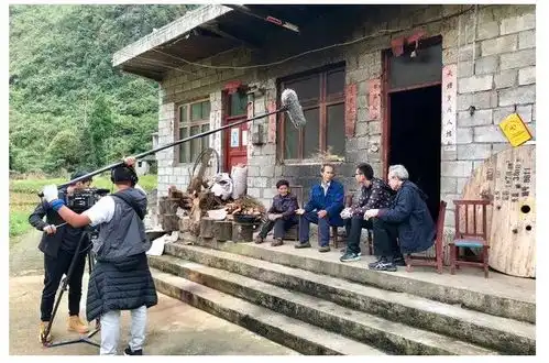 亲眼目睹中国扶贫攻坚,这位老外由衷惊叹