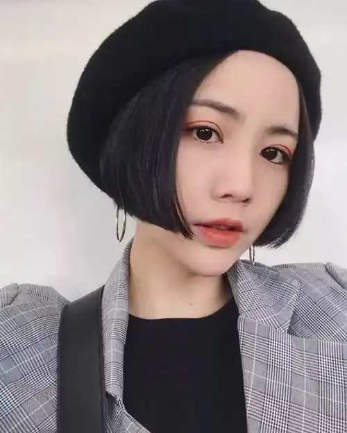 短发这样弄更好看
