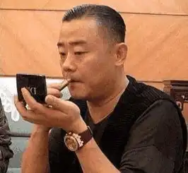 周立波娘炮说疑暗讽李玉刚金星和李宇春,网友来蹭热度的