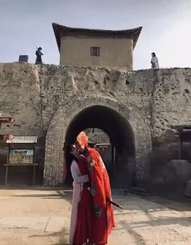 2019最火情侣头像用我的三生烟火,换你一世迷离