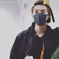 鹿晗戴帽子的帅气头像头戴帽子的鹿晗超帅头像