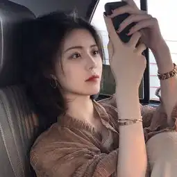 头像丨毕竟只是喜欢何必夸张成爱