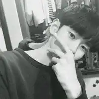 时间能疗伤淡淡伤感的男生头像