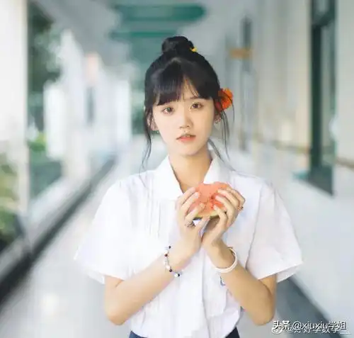 图集号称纯欲天花板的井川里予1