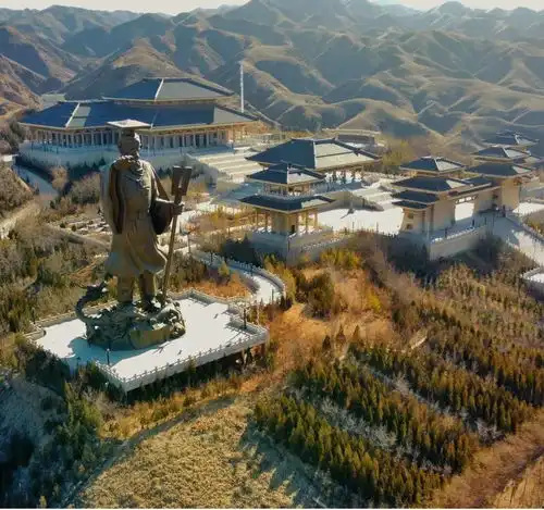 春节不打烊赏峡谷美景,泡私汤温泉
