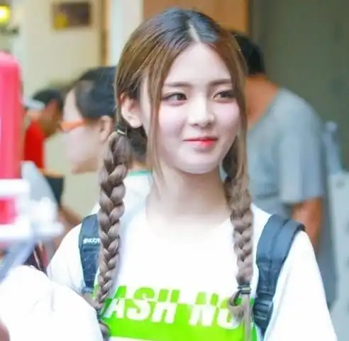 杨超越想要摆脱锦鲤标签,而创2选手,却拿杨超越当幸运女神