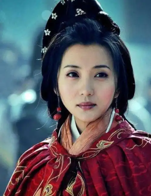 非洲600斤第一美人,因追求者过多,丈夫辞职回家守着妻子