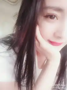 杨幂非主流时期的大头贴曝光,当年也是美的啊