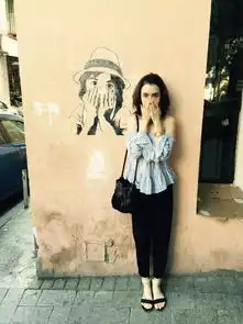 爸爸是摇滚巨星,妈妈是顶级富婆,真仙女的人生你根本想不到