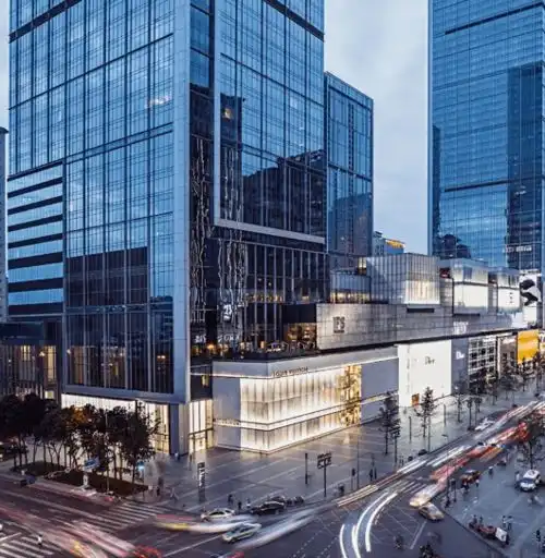 2021户外管理政策更鼓励个性和创意了两个网红城市是风向标