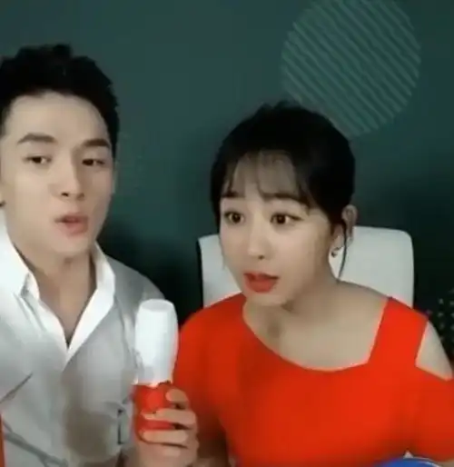 李佳琦直播间的明星意外暴露萌点赖冠霖活跃,杨紫朱一龙很懵