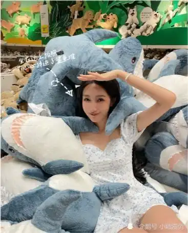 破鼓万人捶,吴亦凡深陷丑闻7年,吴亦凡的瓜,终于被捅破了