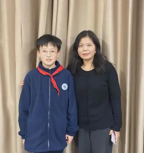 六年级男生毕业前偷偷做了一件事,全网点赞