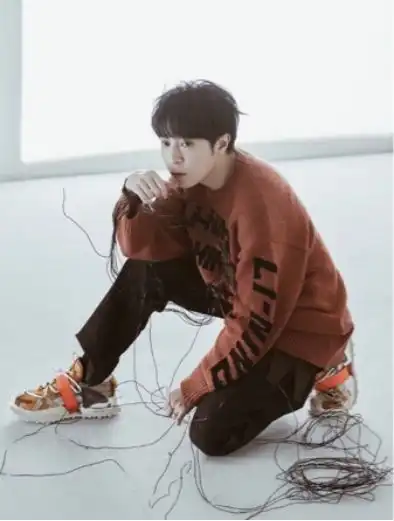 华语金曲奖来袭,吴青峰李宇春满载而归,冯提莫新年开门红