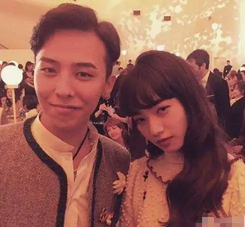 权志龙小松菜奈恋情公开晒出同款风景照,被猜测俩人有猫腻