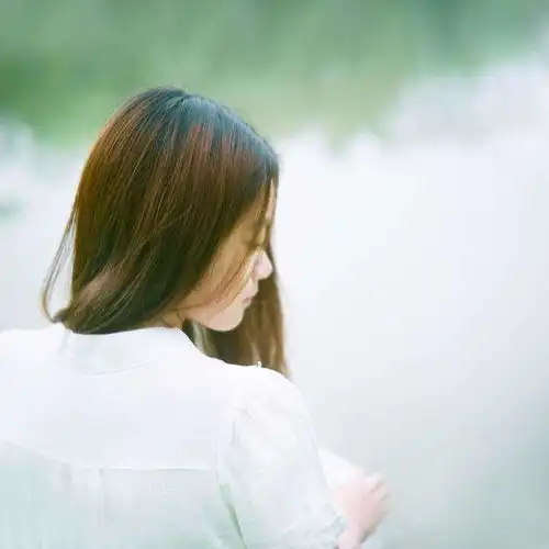 男人只有很爱你,才会在女人这几方面表现的很介意