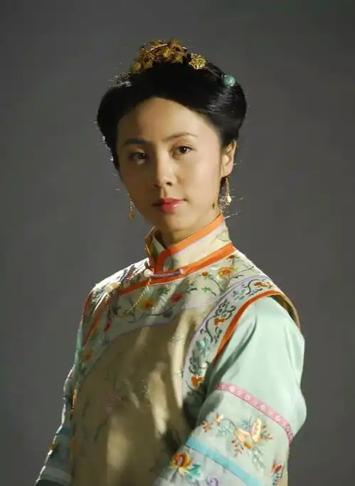 放着大好星途不要,却甘愿在家相夫教子,今42岁活成这般模样