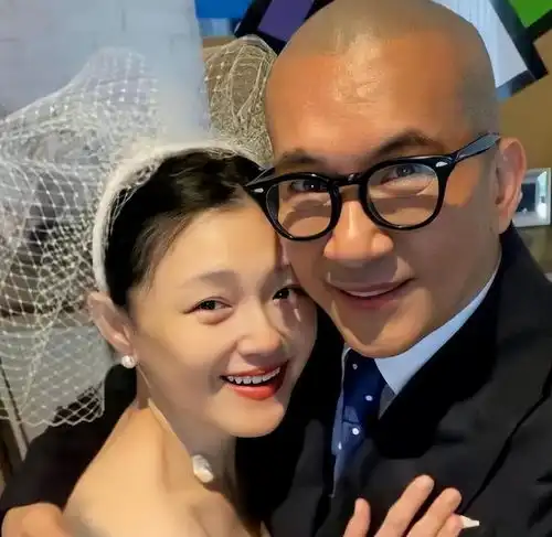 小s许雅钧为大s包机,愤怒发声喊话人在做天在看,无法理解