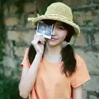 清新自然的女生qq头像何必委屈了自己去迎合对方