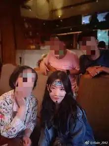 刘亦菲离开丑滤镜以后的自拍是这样的