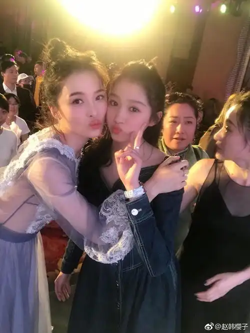 鹿晗你女朋友被人打了,还能坐视不理么赵韩樱子发微博道歉