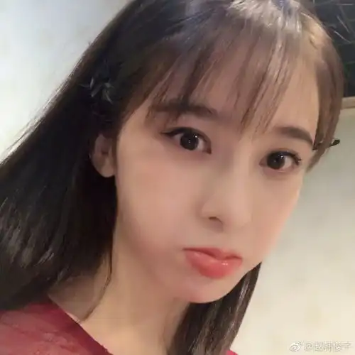 碰瓷杨紫,踩着关晓彤和杨超越上位,出道10年没火作的妖倒是不少
