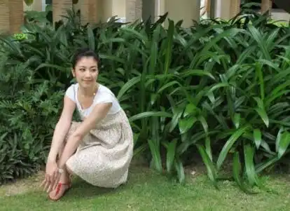 浙江卫视以前有个女主持叫左岩,为什么离开了